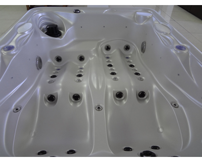Outdoor freestanding whirlpool bathtub for 2 persons